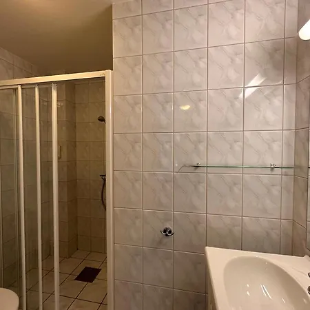 Enjoy Modern Comfort Wi-fi, Sauna&more! *